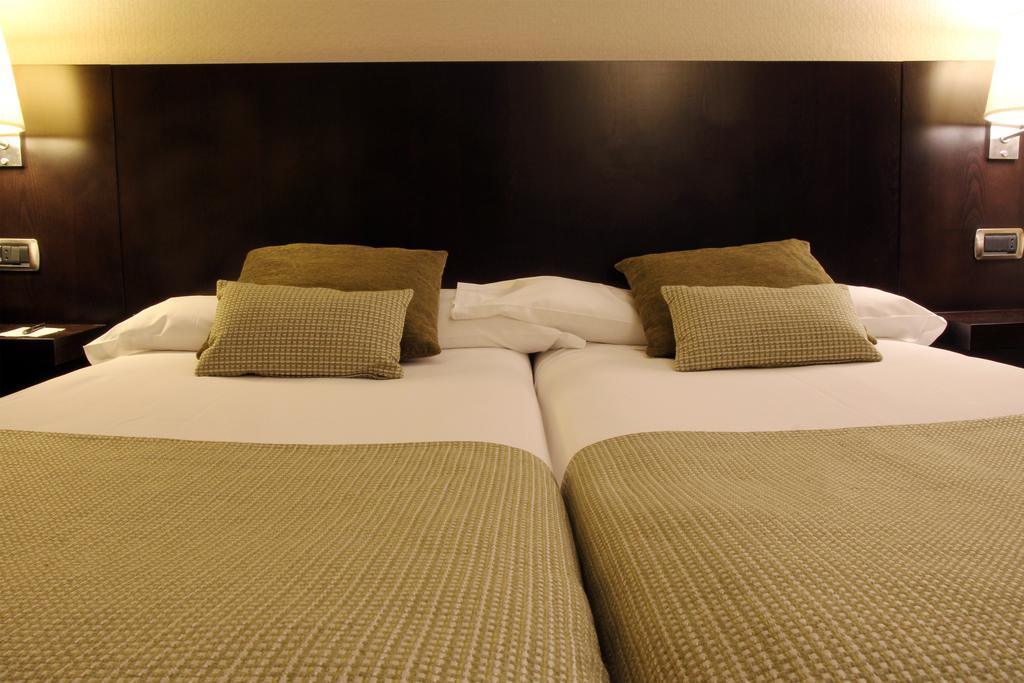 Hotel Conde Duque Bilbao Ngoại thất bức ảnh